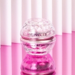 BEAUTY-CREME, MIT ROSEN GESÄTTIGT, FÜR DAS GESICHT UND DIE AUGENPARTIE FÜR DEN TAG BEAUTY-CREME, MIT ROSEN GESÄTTIGT, FÜR DAS GESICHT UND DIE AUGENPARTIE FÜR DEN TAG